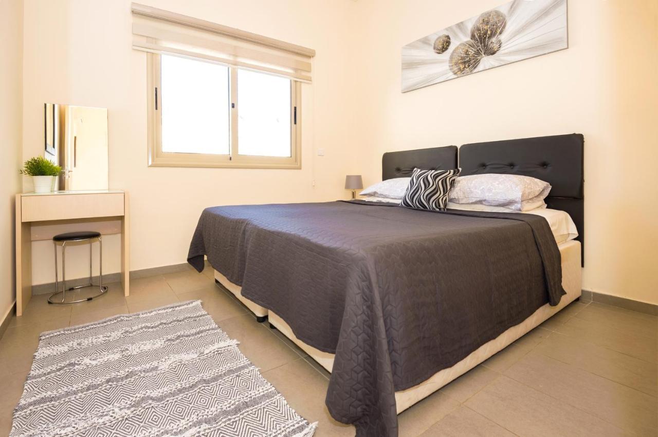 Bowker Apartment Протарас Екстериор снимка